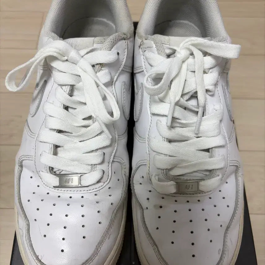 [BUNJANG] Nike Air Force 1 White (280mm) with New Laces / 나이키 에어포스1 화이트 신발끈 새거교체