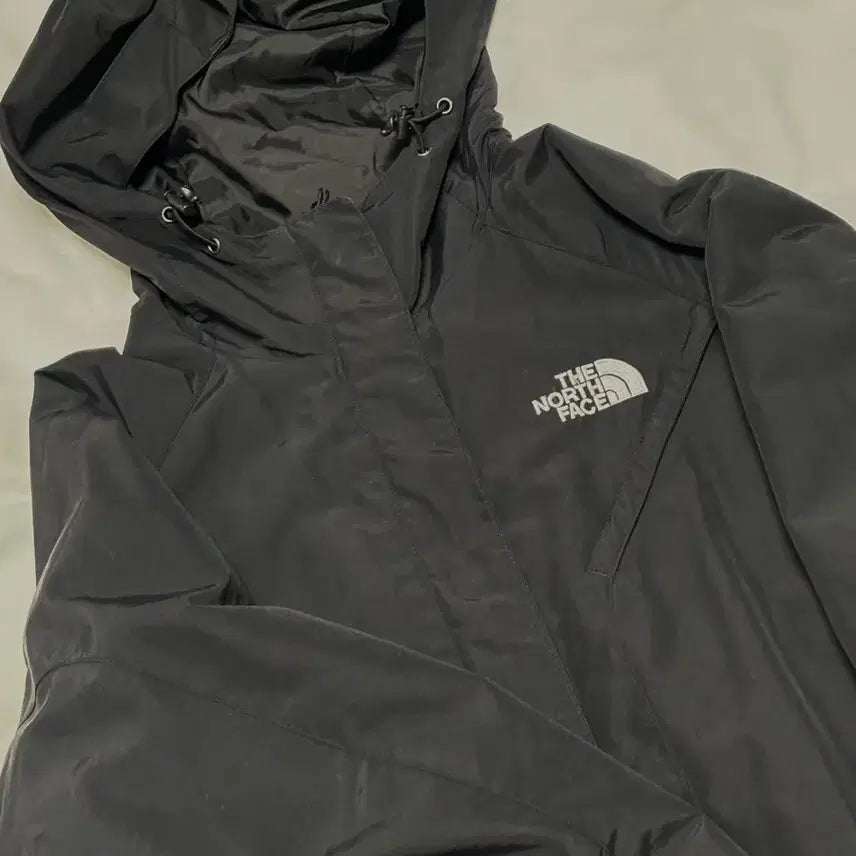 [BUNJANG] The North Face Black Windbreaker Jacket / 노스페이스 바람막이 블랙