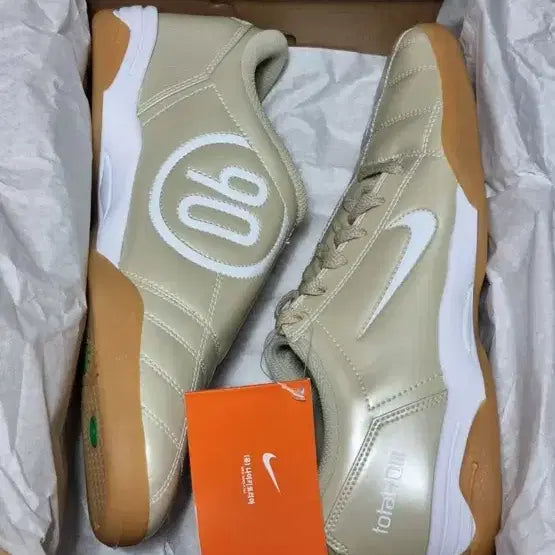 [BUNJANG] Nike Total 90 Desert Khaki Stadium Sneakers / (매장 정품)나이키 토탈 90 데저트 카키 스타디움(250~290mm)