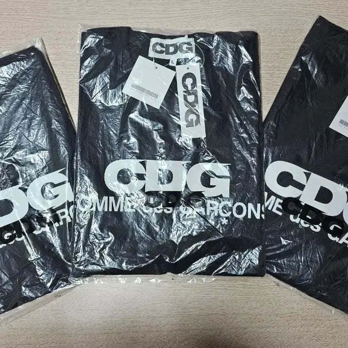 [BUNJANG] Comme des Garçons CDG Black Short Sleeve T-Shirt / CDG 꼼데가르송 반팔티 블랙 M/L/XL