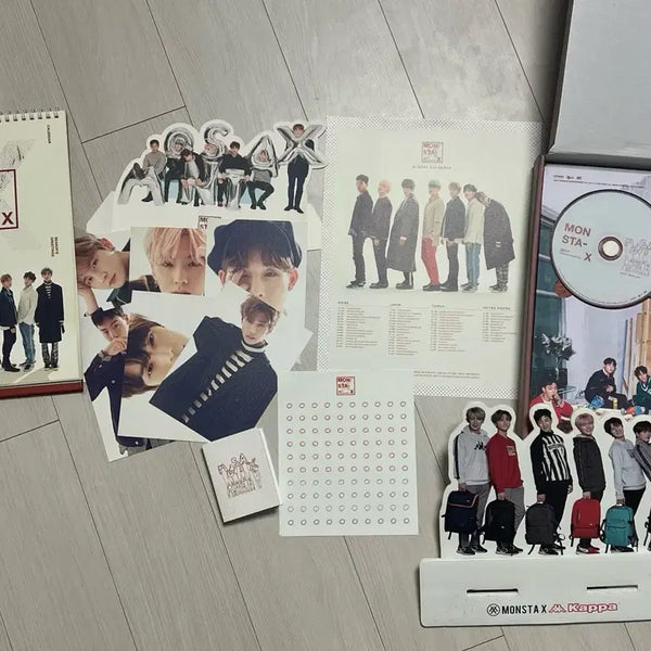 [BUNJANG] Monsta X 2017 Season's Greetings Set / 몬스타엑스 2017 시즌그리팅 CD, 달력, 포토엽서