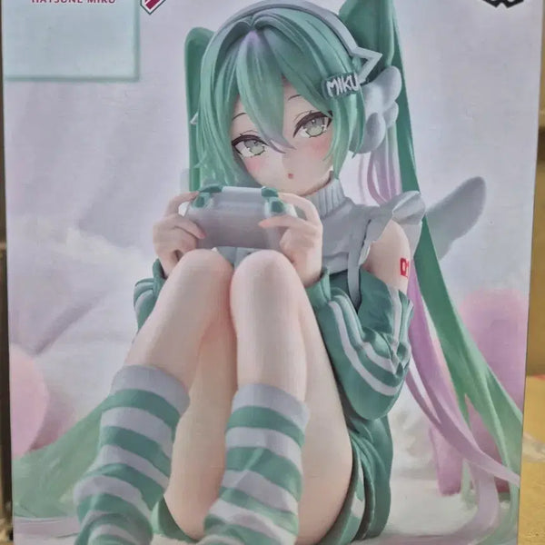 [BUNJANG] Hatsune Miku Holiday Memories Game Figure (Sealed) / 미개봉)) 하츠네 미쿠 홀리데이 메모리즈 게임 피규어