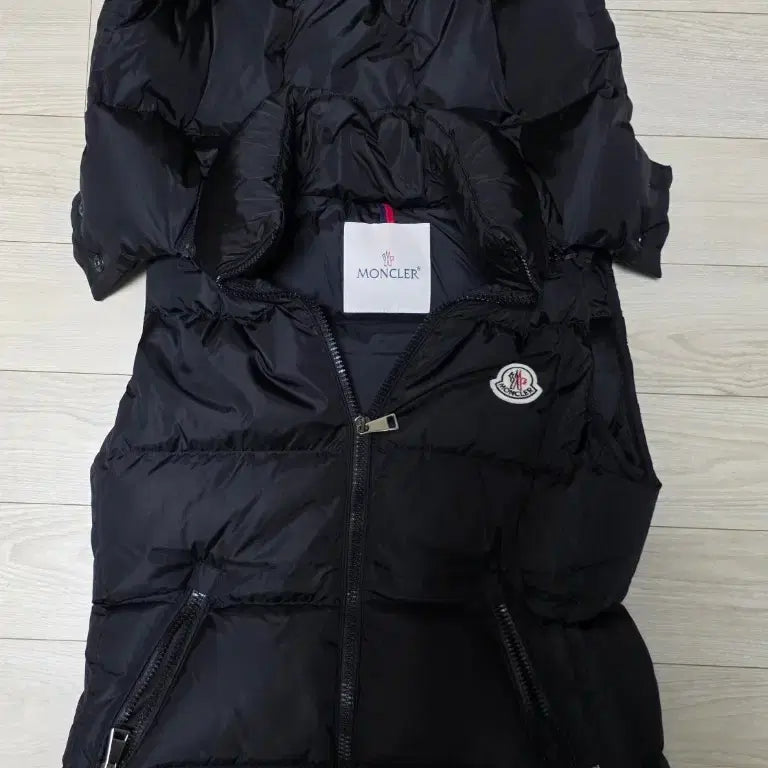 [BUNJANG] Moncler Black Padded Vest / 몽클레어 블랙 패딩 조끼