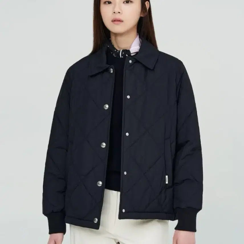 [BUNJANG] Beanpole Ladies 2021 Eco-Friendly Quilting Bomber Jacket Navy / 21년 빈폴레이디스 친환경소재 퀼팅 보머 자켓 네이비 카라 점퍼 경량 패딩 간절기
