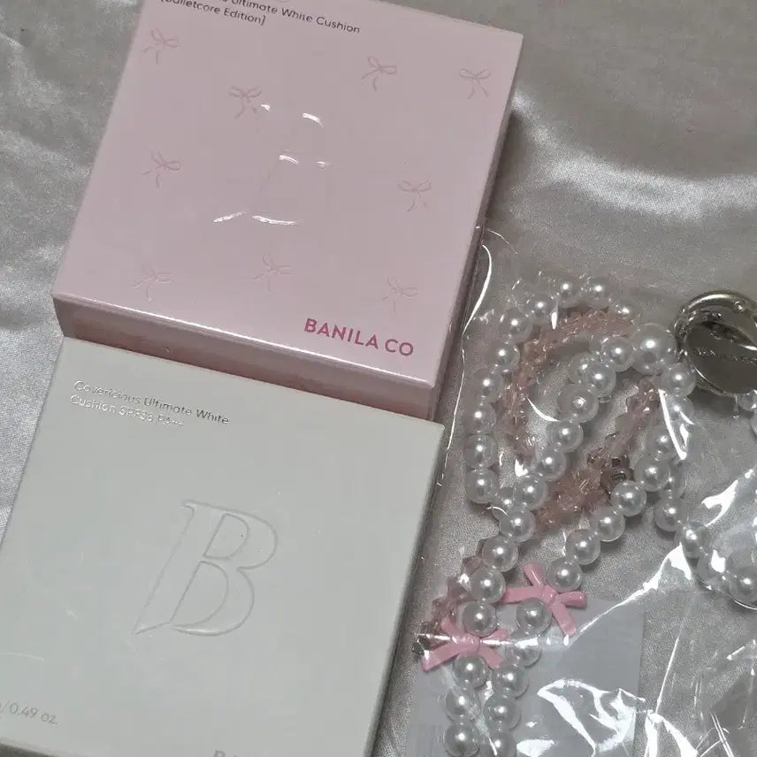 [BUNJANG] Banila Co. Covericious White Cushion 21 Rose Refill + Balletcore Case + Keyring Set / 새상품) 바닐라코 커버리셔스 화이트 쿠션 21 로제 리필+ 발레코어 케이스 + 키링