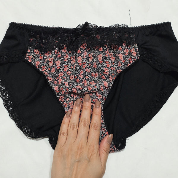 [BUNJANG] Black Floral Lace Panties (Used) / (중고) 블랙 플로럴 레이스팬티 100