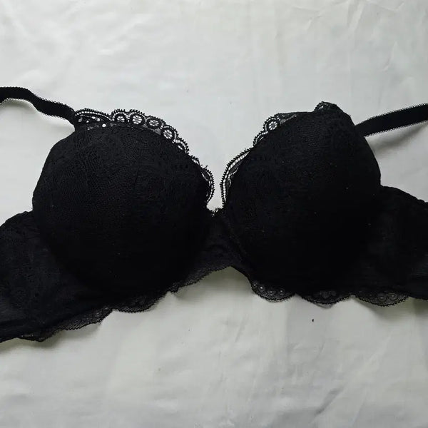 [BUNJANG] Black Lace Molded Bra A Cup (Used) / (중고) 블랙 레이스 몰드 브래지어 A컵