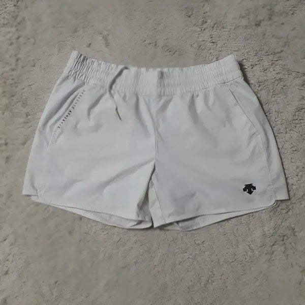 [BUNJANG] Descente Athletic Shorts / 데상트 애슬레틱 반바지 M  (1-50
