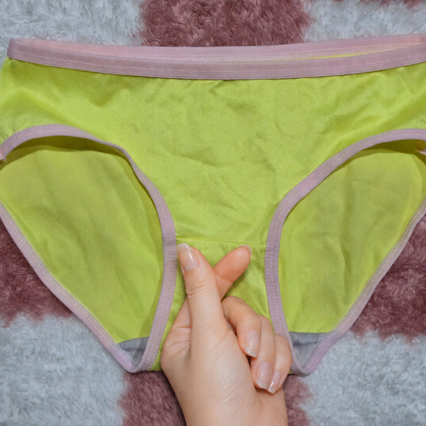 [BUNJANG] Second Hand Mint Green & Pink Piping Panties / C(중고) 연두색 핑크 파이핑 팬티