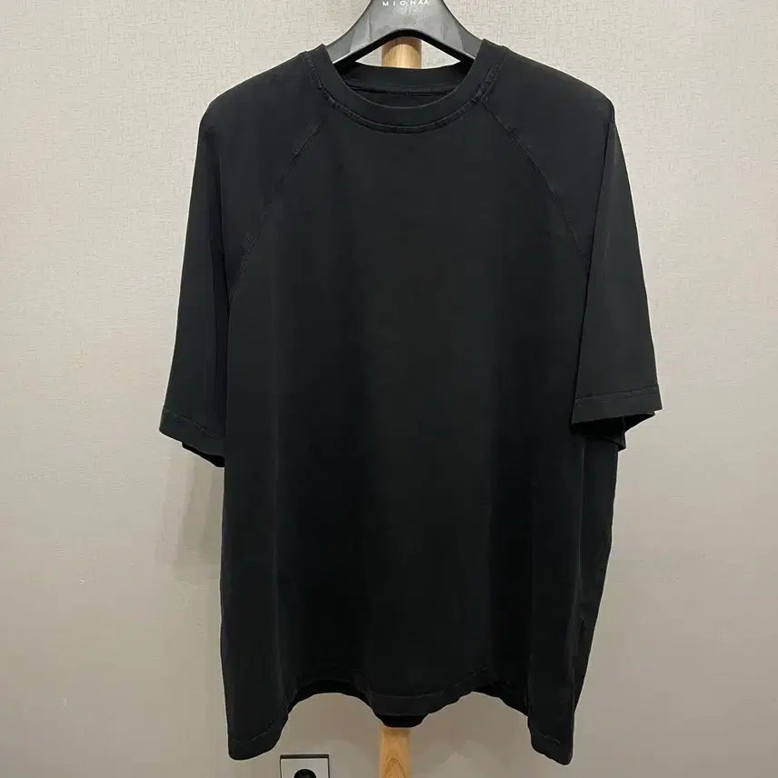 [BUNJANG] Dimitri Black Cotton Raglan Short Sleeve T-Shirt / 디미트리블랙 코튼 라글란 반팔티