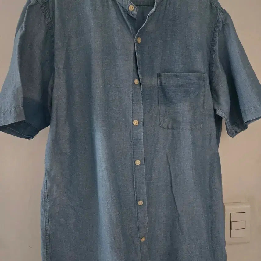 [BUNJANG] Uniqlo Short Sleeve Denim Shirt / 유니클로 반팔 셔츠 데님 색상