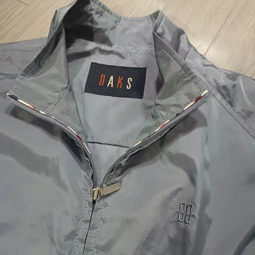 [BUNJANG] Daks Windbreaker Jumper 100 / 닥스 바람막이 점퍼 100