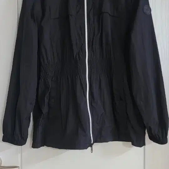 [BUNJANG] Black Hooded Windbreaker Jacket / 블랙 바람막이