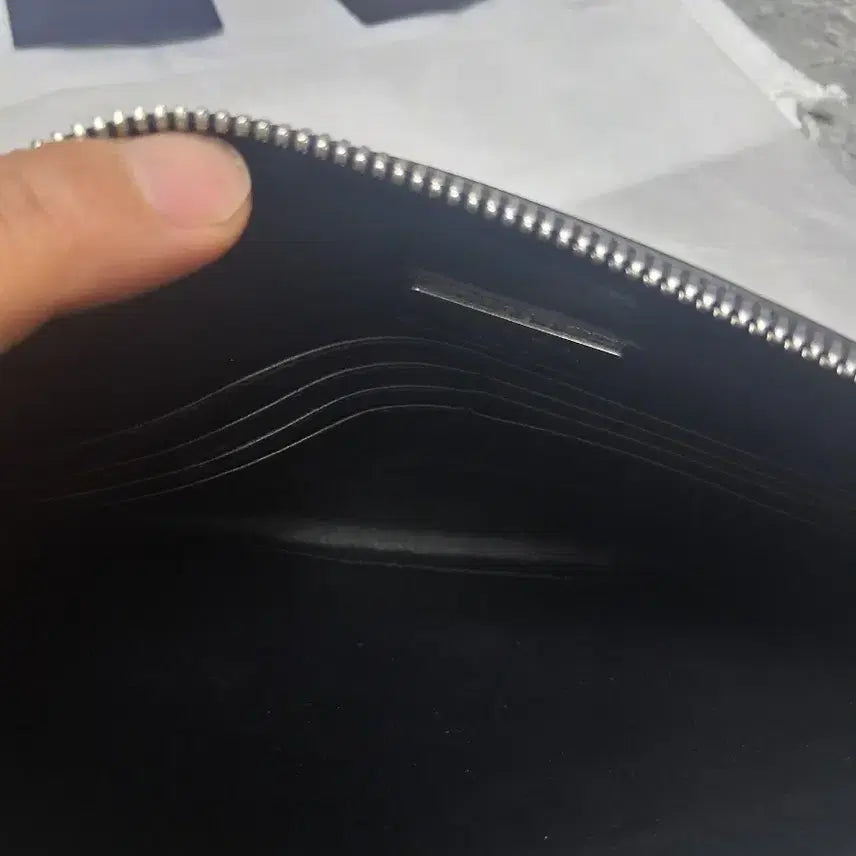 [BUNJANG] Prada Saffiano Leather Clutch Bag / 프라다 사피아노 클러치