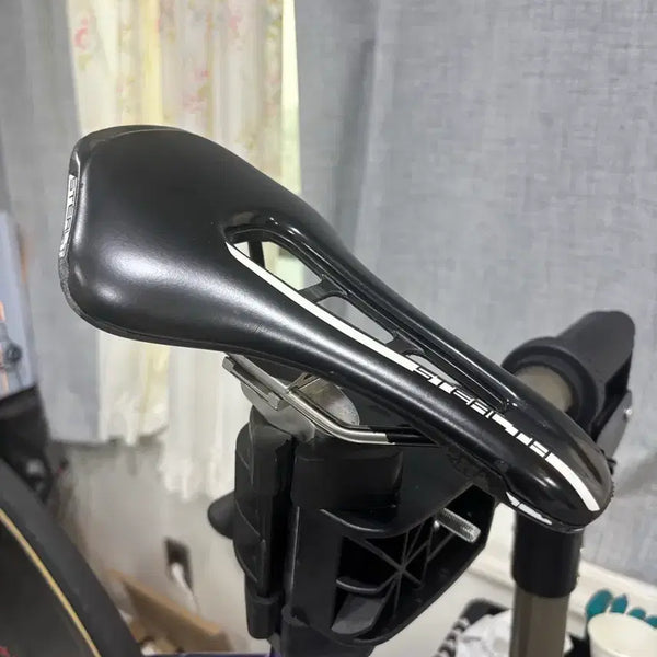 [BUNJANG] Shimano Pro Stealth Saddle / 시마노 프로 스텔스 판매