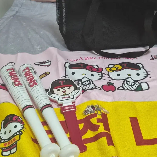 [BUNJANG] LG Twins Hello Kitty Merchandise Bundle Set / 일괄 급전 급처) LG 트윈스 헬로키티 응원 물품