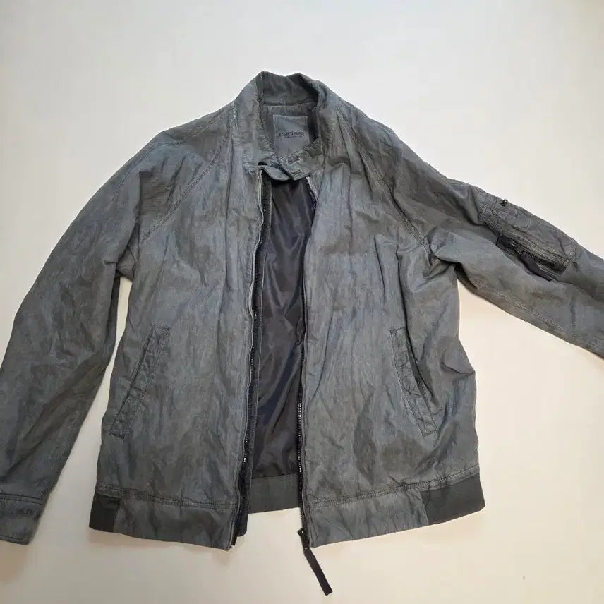 [BUNJANG] SERIES Spring/Fall Bomber Jacket - Size 100 / 시리즈 봄가을 봄버 자켓 100