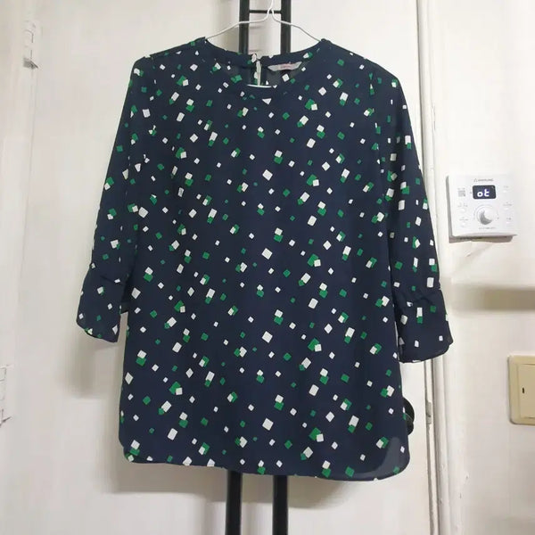 [BUNJANG] GISEN Women's Navy Blouse (Size 100) / 지센 여성77 블라우스 네이비