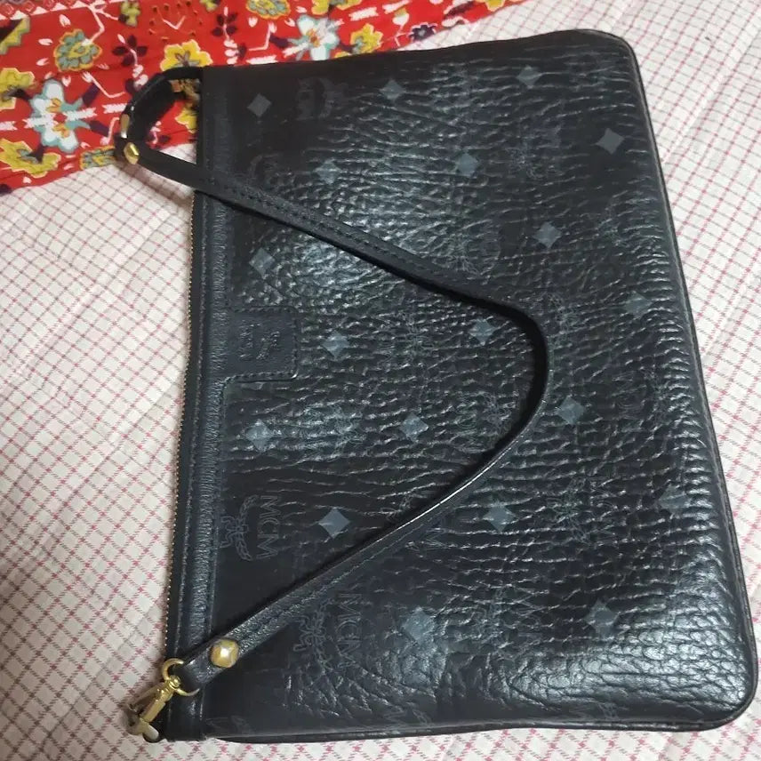 [BUNJANG] MCM Visetos Pouch Black Leather / MCM 비세토스 파우치 블랙