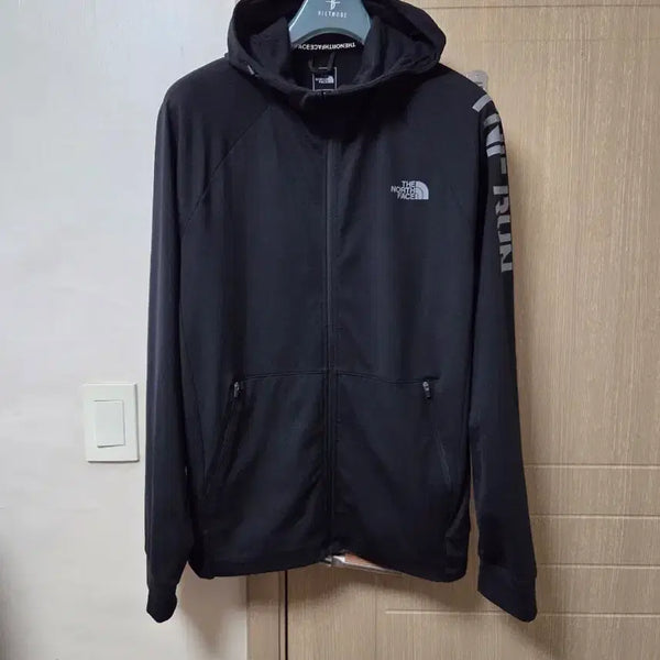 [BUNJANG] The North Face Hooded Zip-Up Jacket Black XL / 노스페이스 후드 집업 XL