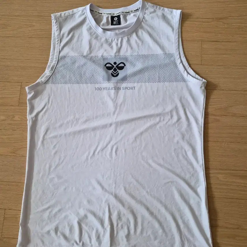 [BUNJANG] Hummel Graphic Print Tank Top / 험멜 전사 나시