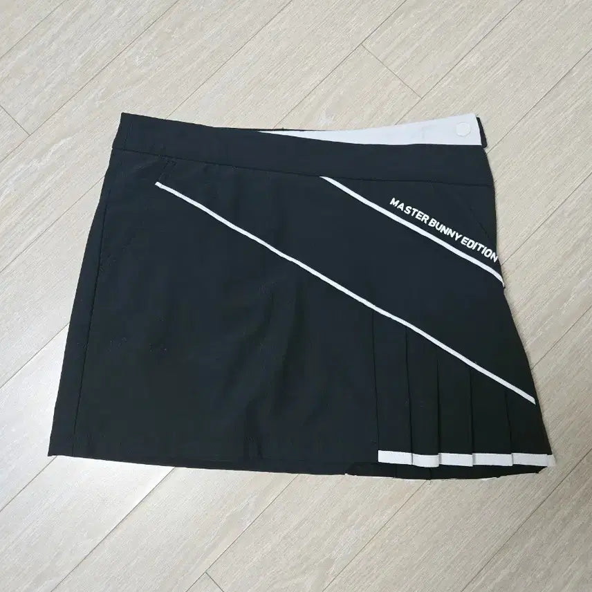 [BUNJANG] Master Bunny Golf Skirt Black / 마스터바니 골프스커트