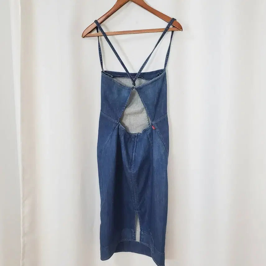 [BUNJANG] Levi's Denim Dress M (55) / 리바이스 데님원피스 M(55)