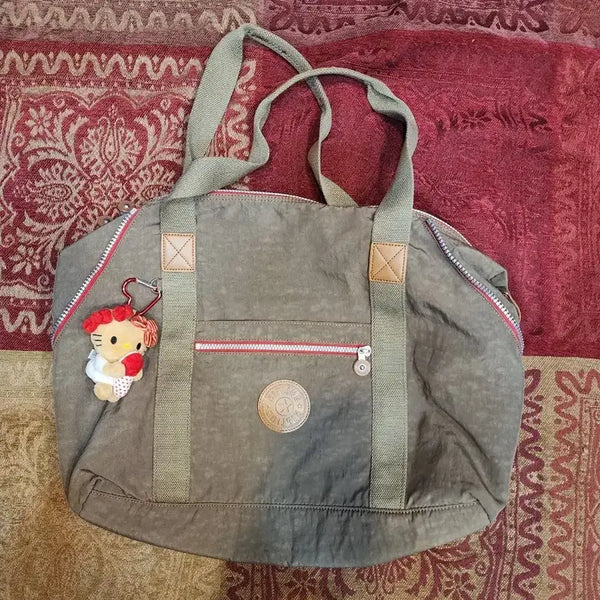 [BUNJANG] Kipling Khaki Shoulder Bag with Hello Kitty Charm / 키플링 카키색 숄더백 헬로키티 키링 포함