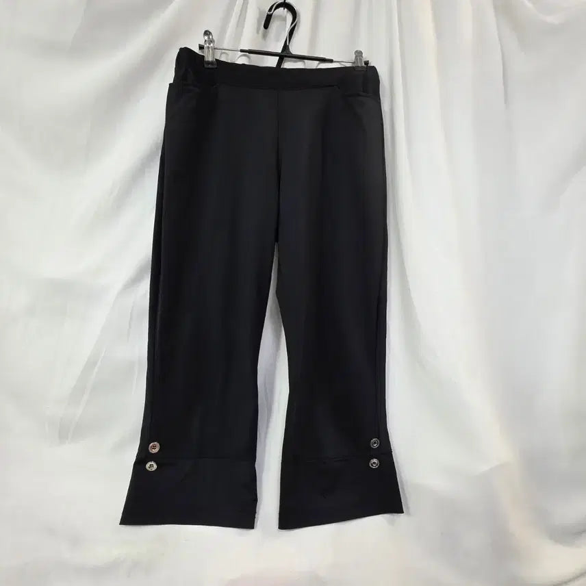 [BUNJANG] Women's Black 7-Button Cropped Pants (Size 27/29) / 여성블랙 7부 바지 단추 장식27/29
