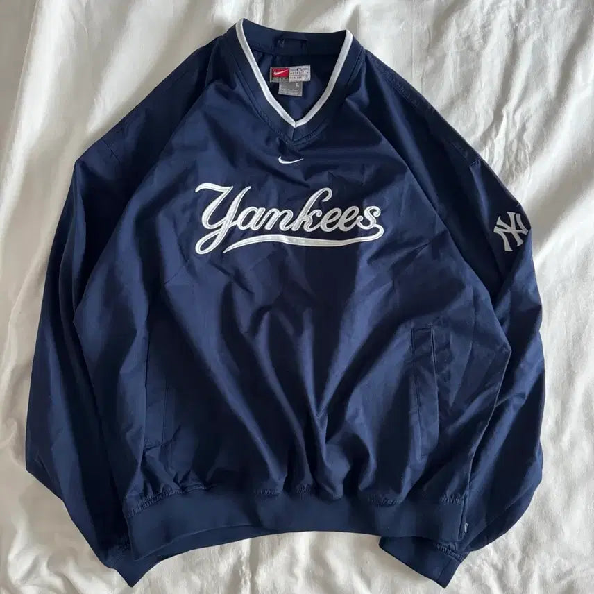 [BUNJANG] Nike New York Yankees 00s Pullover Windbreaker L / [L] 00s 나이키 뉴욕 양키스 바람막이 웜업 풀오버