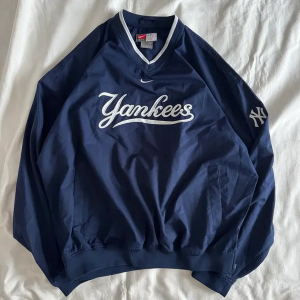 [BUNJANG] Nike New York Yankees 00s Pullover Windbreaker L / [L] 00s 나이키 뉴욕 양키스 바람막이 웜업 풀오버