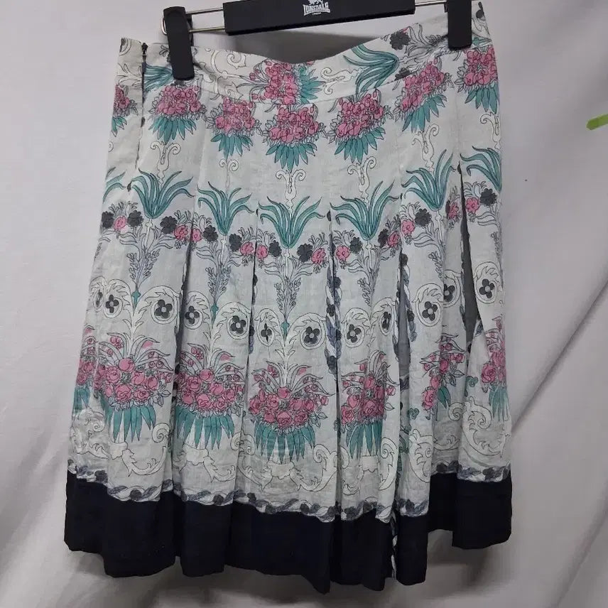 [BUNJANG] Floral Pattern Linen Pleated Skirt (28 inch) / 플로럴 패턴 린넨 플리츠 스커트 28인지