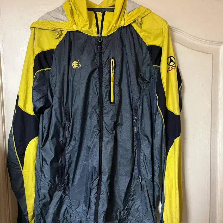 [BUNJANG] KOLON Windbreaker Yellow / 코오롱 바람막이 옐로우