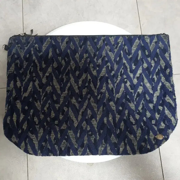 [BUNJANG] ACC:SCENT Jacquard Zigzag Pattern Clutch Pouch Bag / 액센트 ACC:SCENT 자카드 지그재그 패턴 클러치 파우치 백