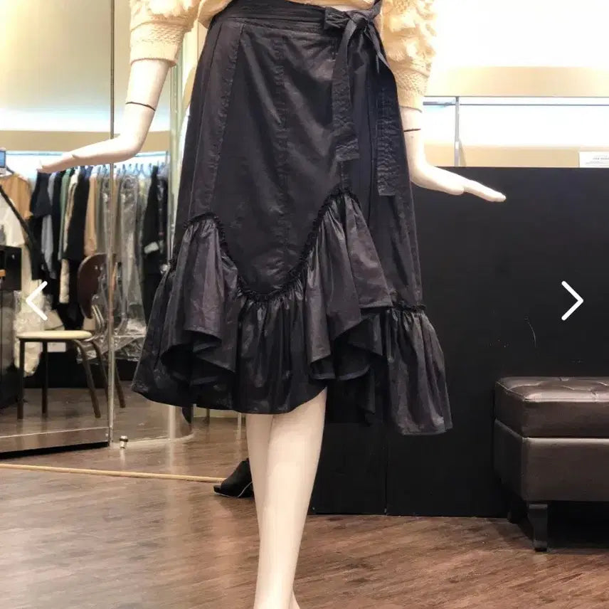 [BUNJANG] OZOC Frill Trim Asymmetric Skirt / 한섬)오즈세컨 프릴장식 스커트
