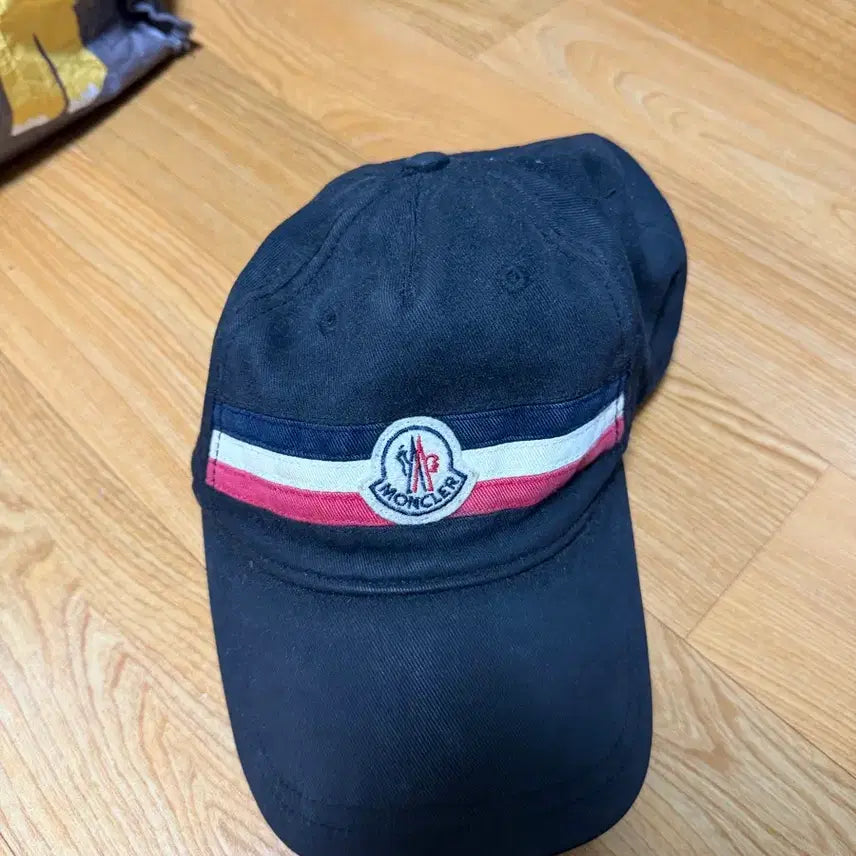 [BUNJANG] Moncler Logo Ball Cap Black / 몽클레르 로고 캡 모자 블랙