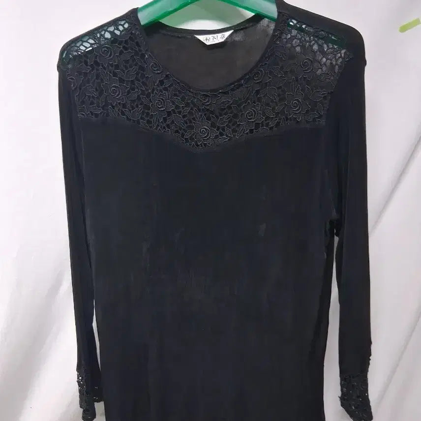 [BUNJANG] Black Lace Trim Long Sleeve Blouse / 블랙 레이스 배색 긴팔 블라우스  L 개당