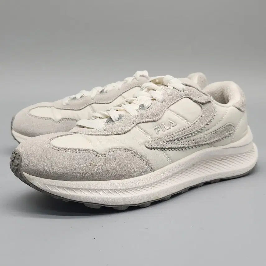 [BUNJANG] Fila Ray Floyd V2 Women's Sneakers (240) / q 휠라  레이 플라이드 V2 여성운동화 240.