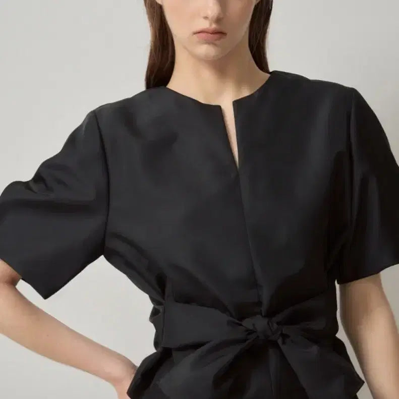 [BUNJANG] Lanvin Collection Satin Waist Tie Blouse / 한섬 랑방컬렉션 새틴 웨이스트 타이 블라우스 탑 . 새상품