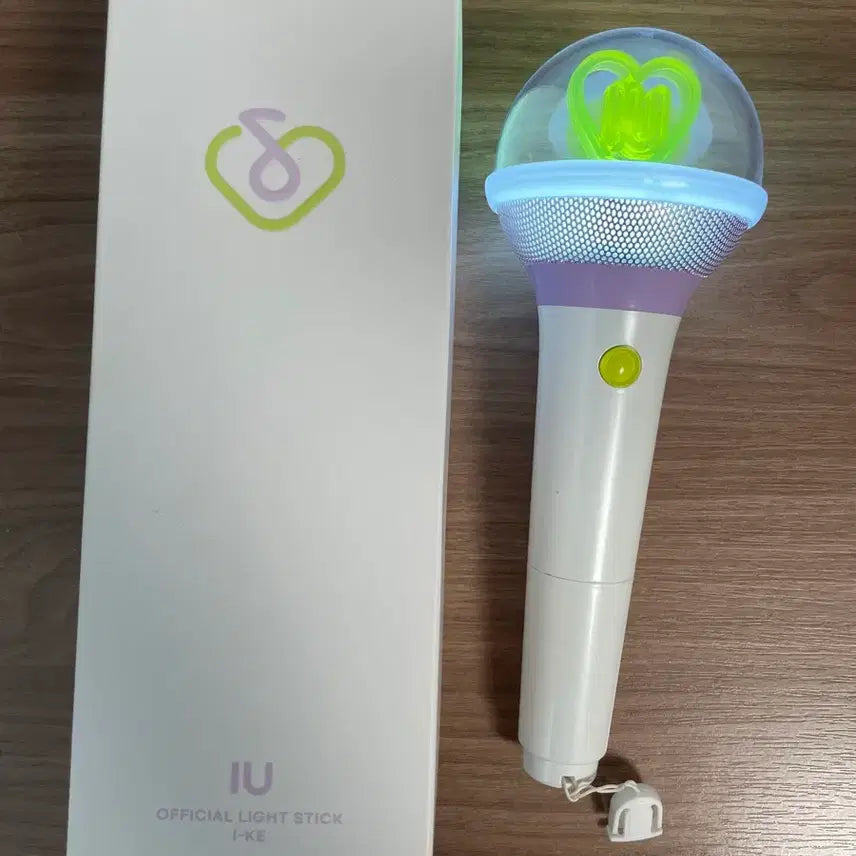 [BUNJANG] IU IU's Palette Lightstick / 아이유 아이크 응원봉