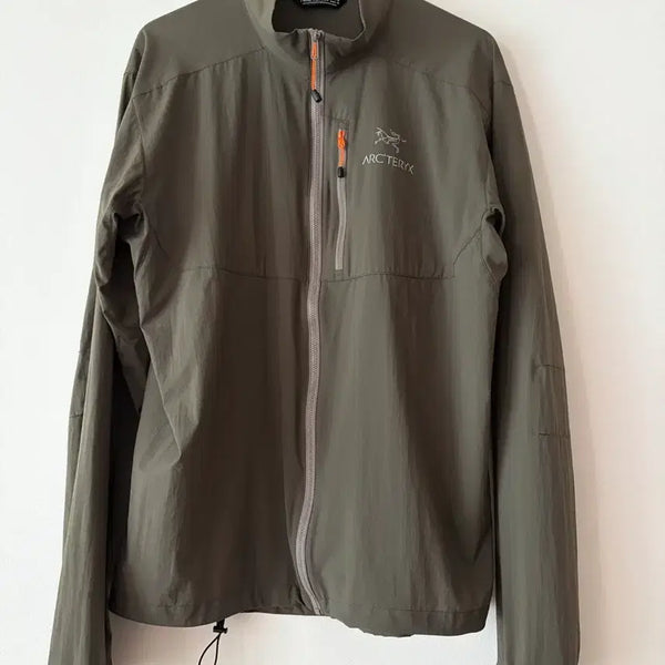 [BUNJANG] Arc'teryx Squamish Jacket Basalt Men's Medium / arcteryx 아크테릭스 스쿼미시 자켓