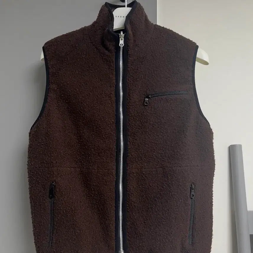 [BUNJANG] Brown Yak Cassentino Vest Size 3 / 브라운야드 카센티노 베스트 3size