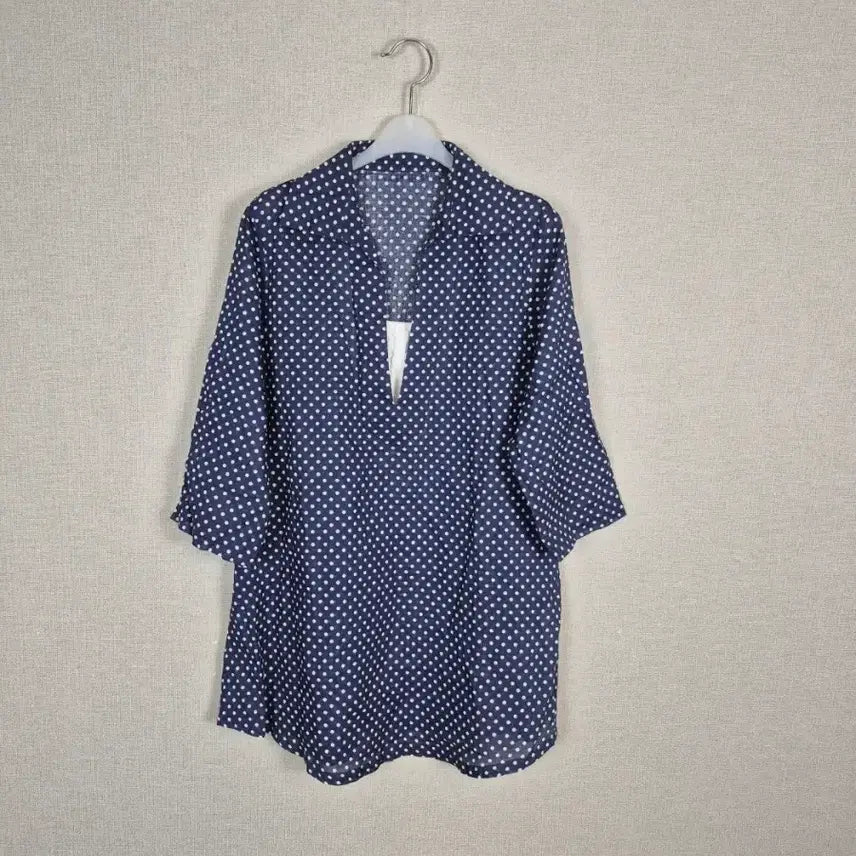 [BUNJANG] Navy Collar V-Neck Polka Dot Blouse / (#66,날씬77) 네이비 카라V넥 도트 블라우스