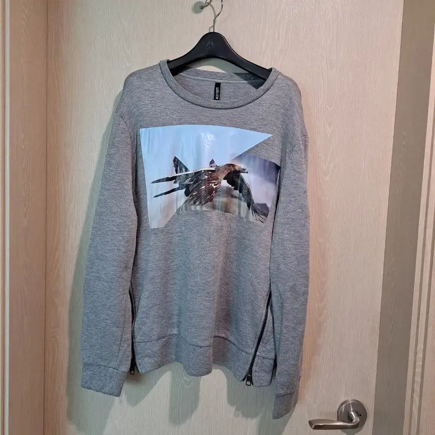 [BUNJANG] Neil Barrett Grey Eagle Print Sweatshirt / 닐 바렛. 회색 독수리 프린팅 맨투맨사이즈L