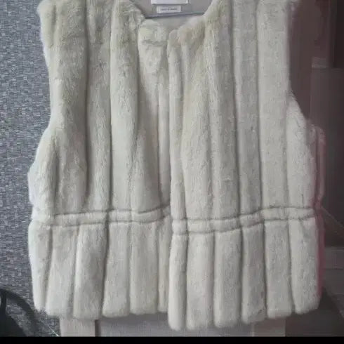 [BUNJANG] Faux Fur Vest Ivory / 페이크퍼 베스트 아이보리
