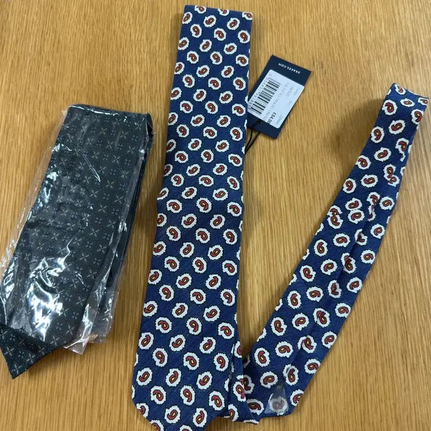 [BUNJANG] Drakes Tie + Manergram Tie / [새상품] 드레익스 넥타이 (+매너그램 넥타이)