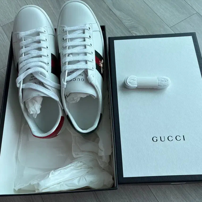 [BUNJANG] Gucci Ace Bee Embroidered Sneakers / (W) 구찌 에이스 꿀벌 자수 스니커즈