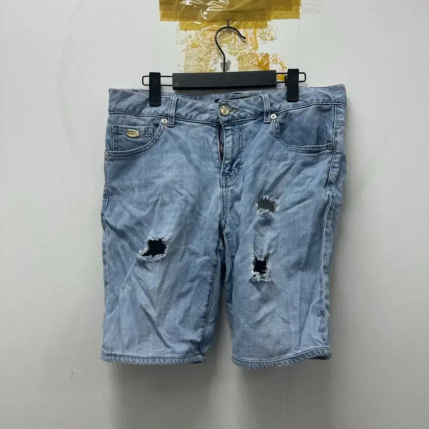 [BUNJANG] GUE$$ Distressed Wash Denim Shorts / [만원빈티지 최저가]게스 데미지 워싱 청반바지 30