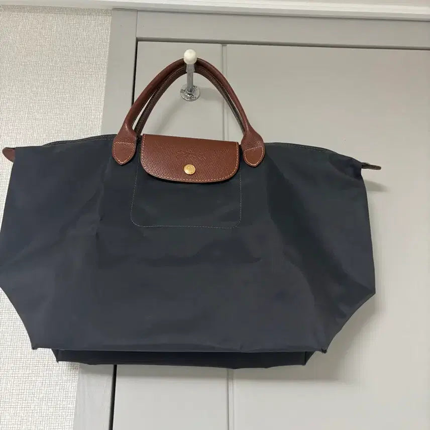 [BUNJANG] Longchamp Le Pliage Tote Bag Charcoal L / 롱샴 르 플리아쥬 토트백 차콜 L