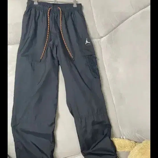 [BUNJANG] Nike Jordan Jumpman Statement Woven Cargo Jogger Pants Black / 나이키 조던 점프맨 스테이트먼트 우븐 카고 조거 팬츠 블랙